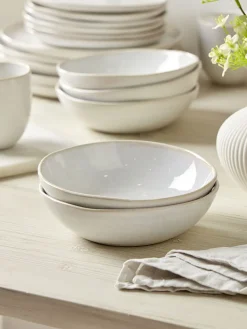 Adie Dinnerware