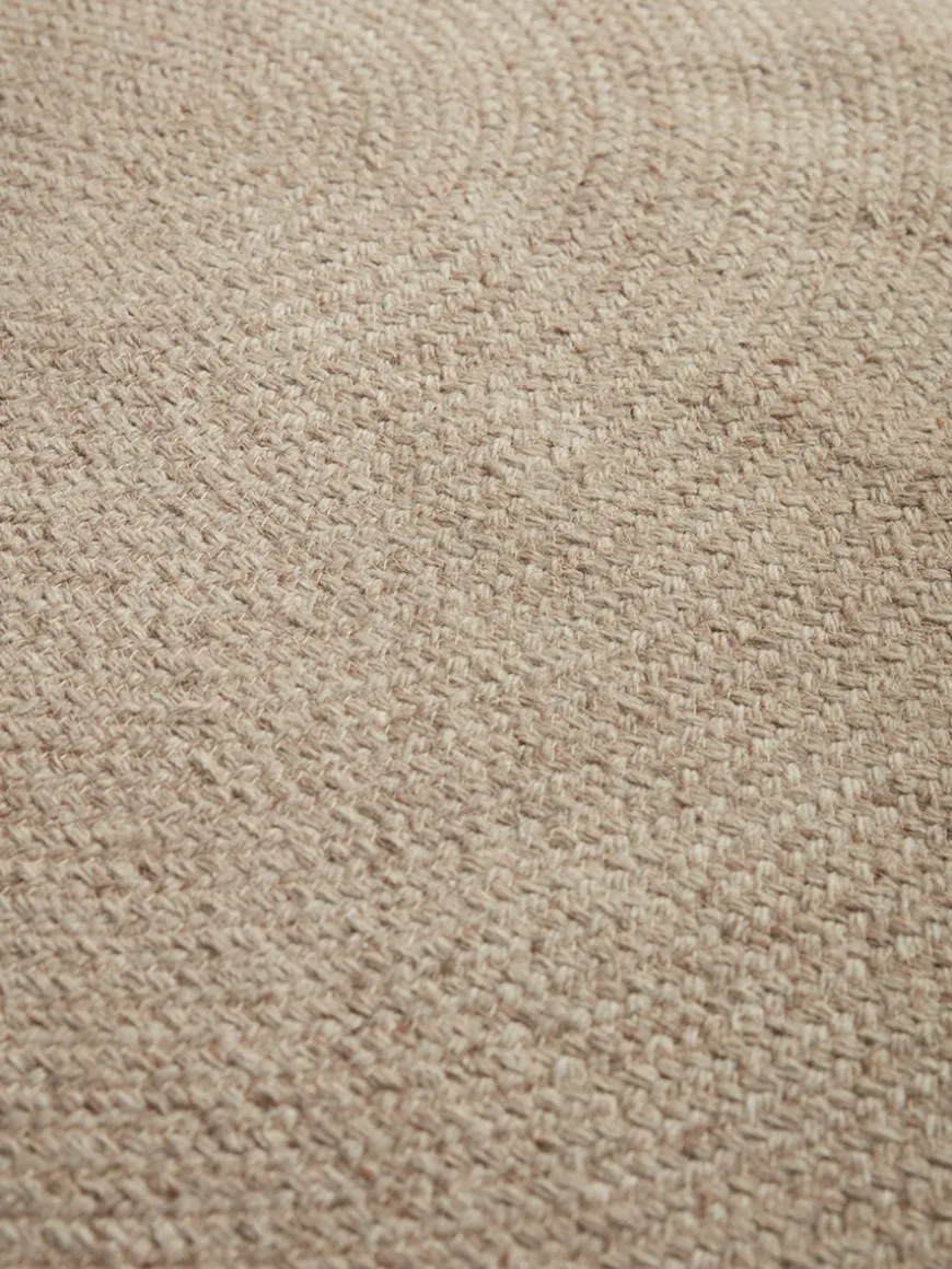 Agna Oval Rug - Natural