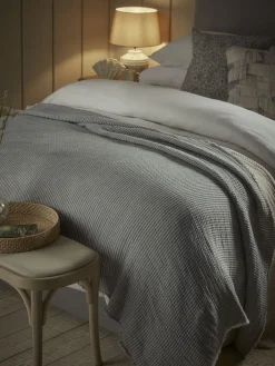 Alayna Bedspread