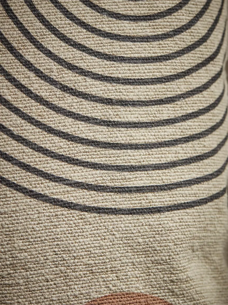 Alm Cushion