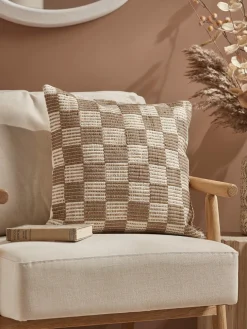 Almada Cushion