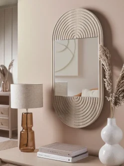 Amelia Mirror