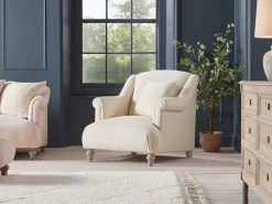 Artes Armchair