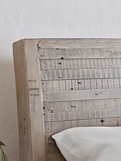 Bay Bed