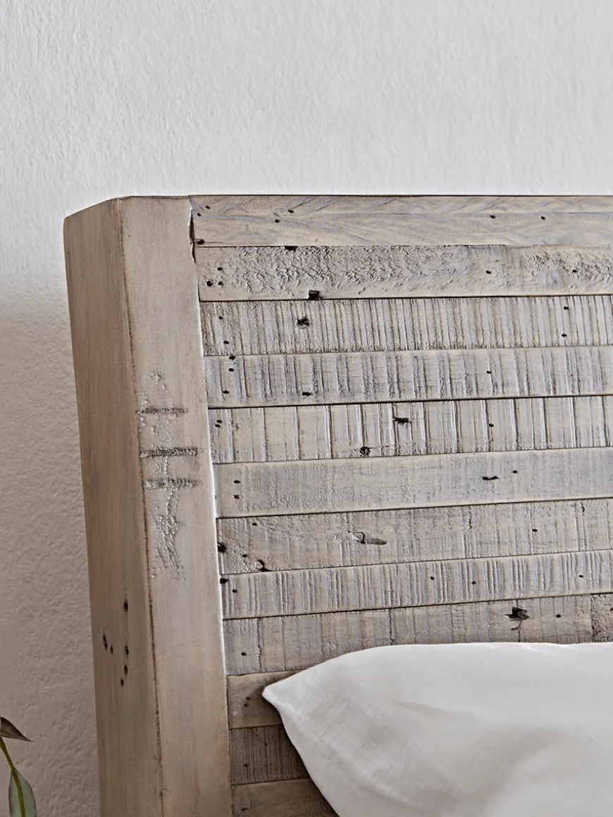 Bay Bed
