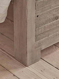 Bay Bed