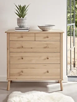 Bergen Oak Chest Of Drawers - Natural