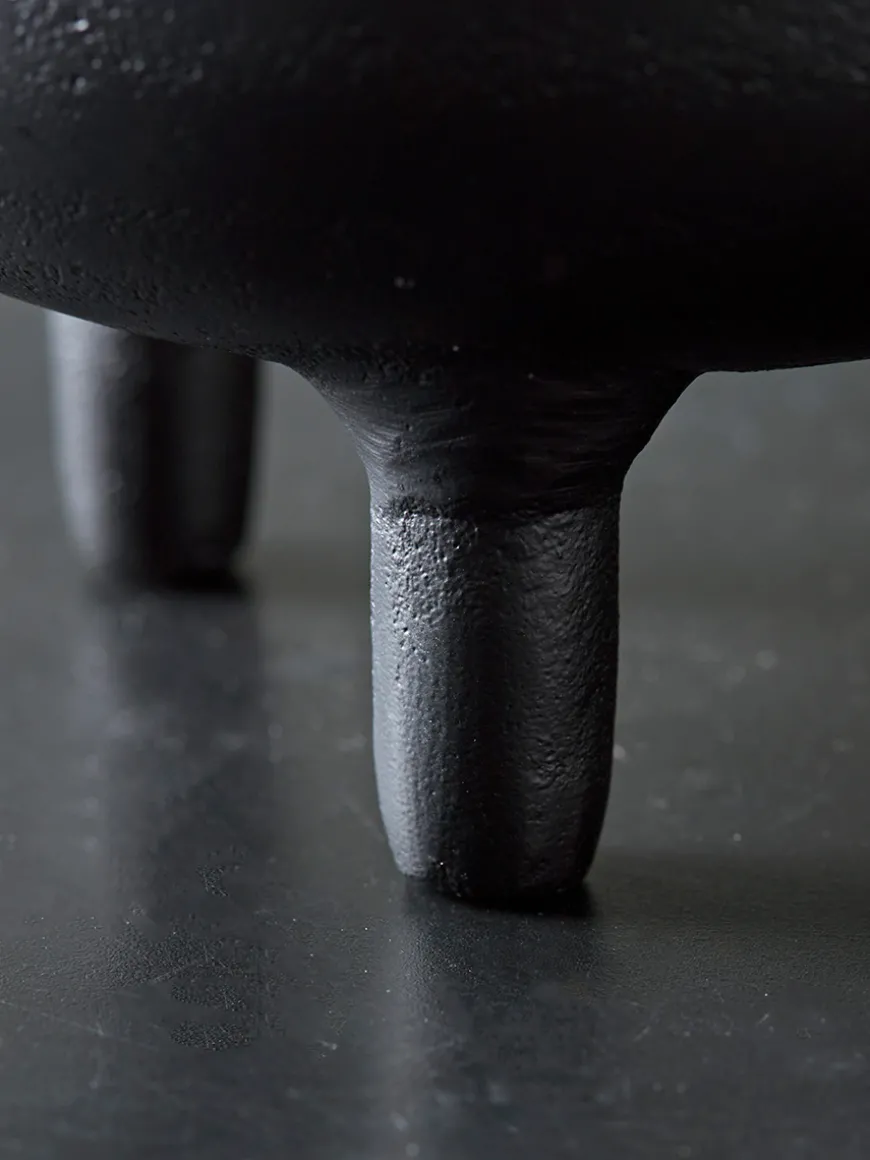 Black Standing Planter - Small