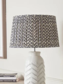 Black Tapered Chevron Shade