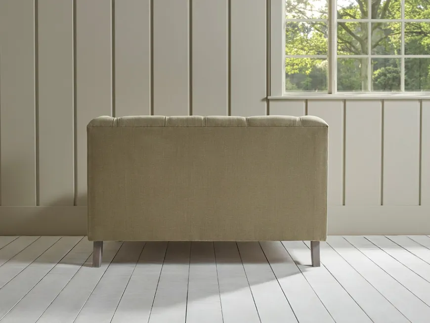 Bodo Loveseat