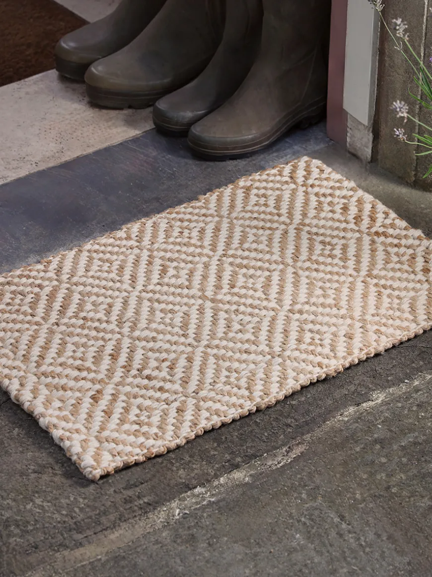 Braided Jute Diamond Doormat