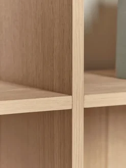 Chevron Oak Display Unit