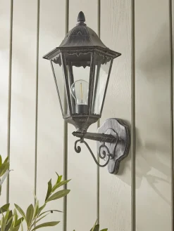 Coach House Wall Light