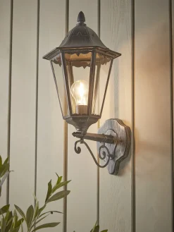 Coach House Wall Light