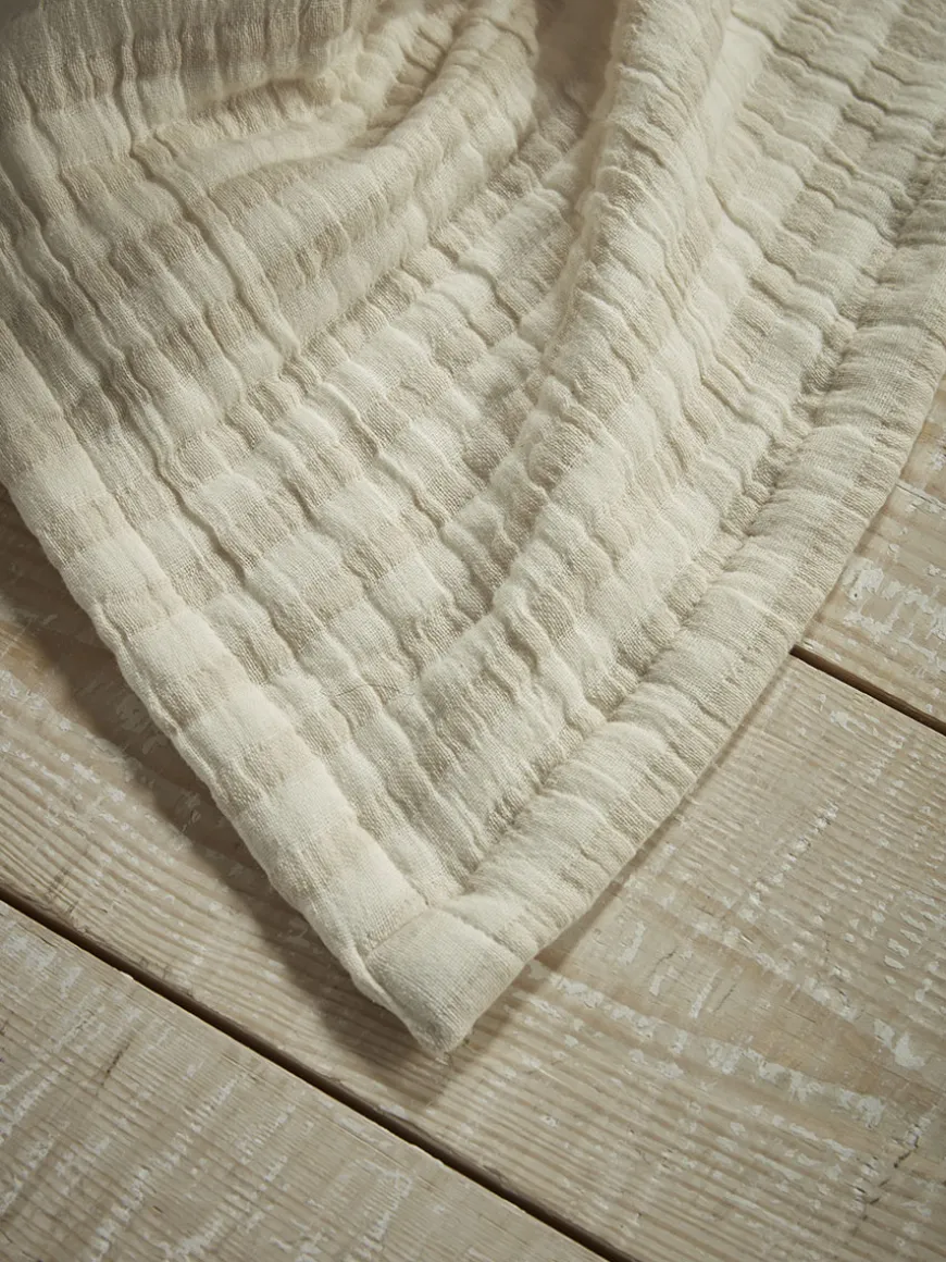 Comillas Throw