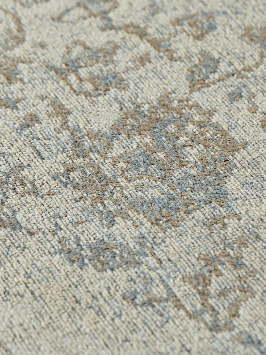 Desi Rug