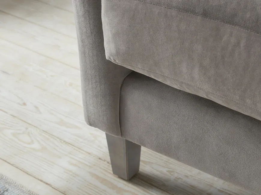 Dinan Loveseat