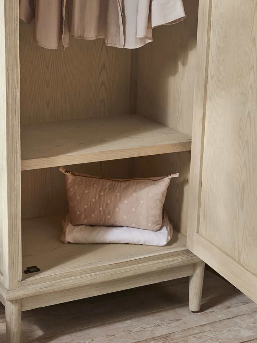 Dione Wardrobe