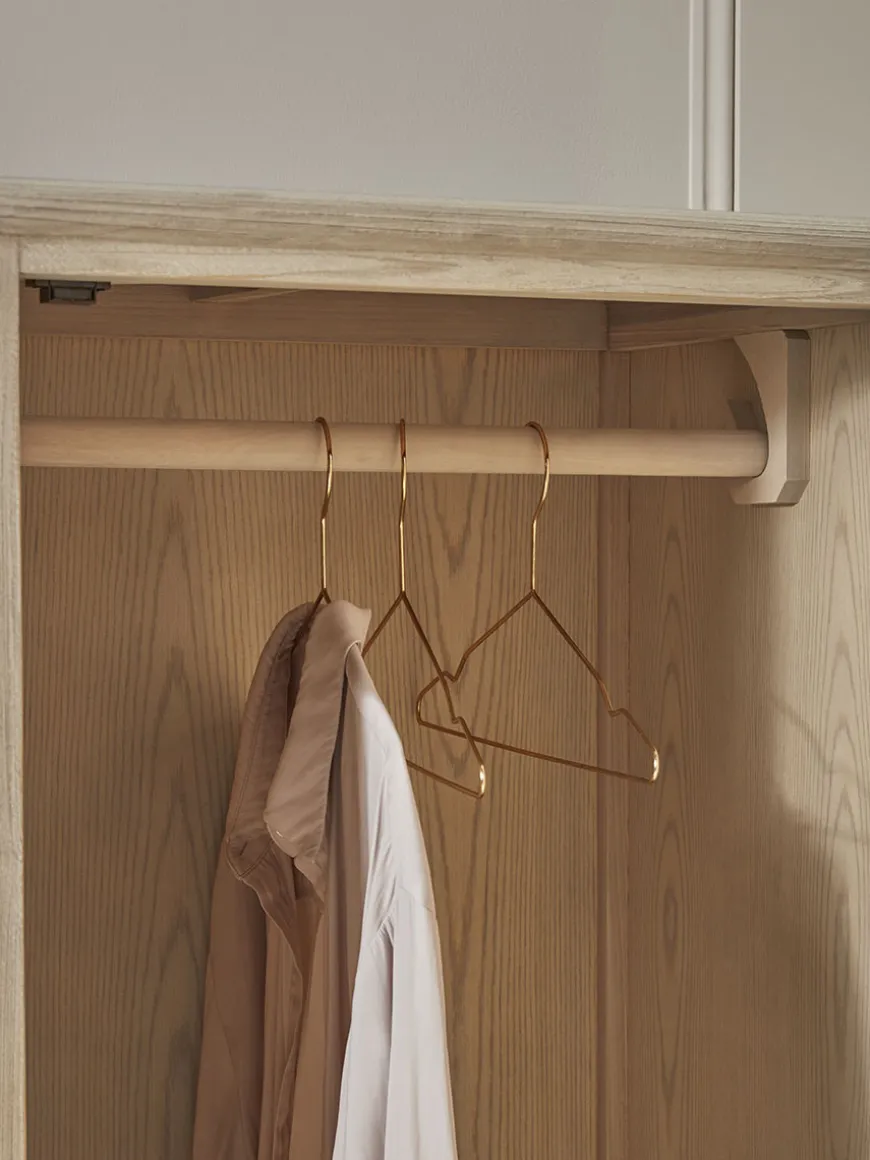 Dione Wardrobe