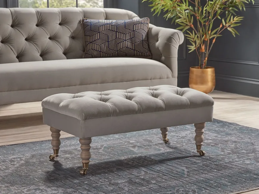 Domme Ottoman