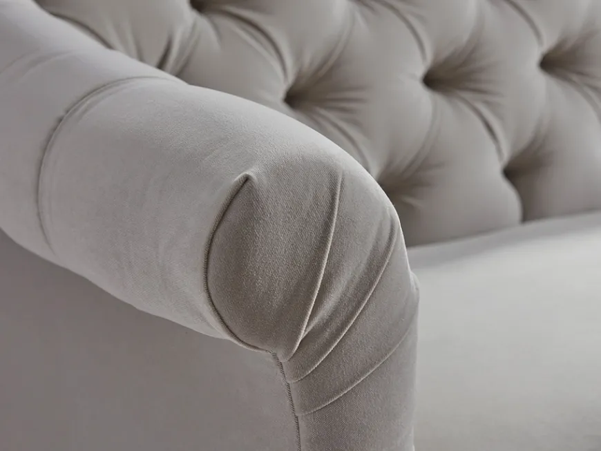 Domme Sofa