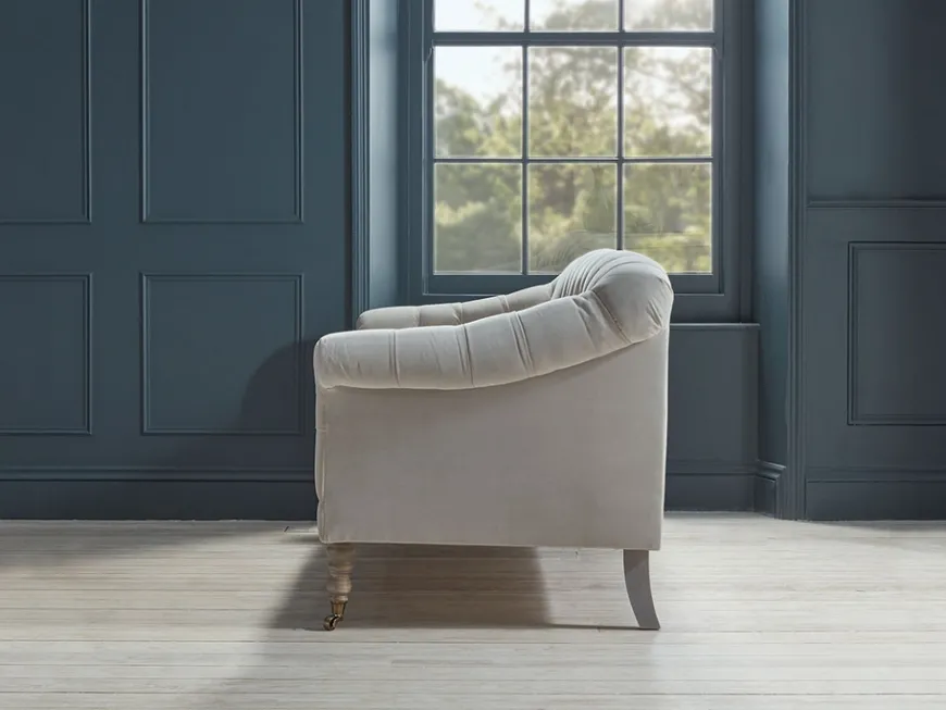 Domme Sofa