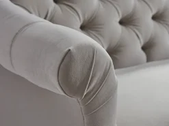 Domme Sofa