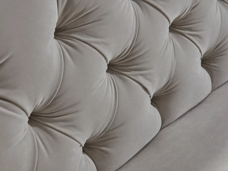 Domme Sofa