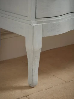 Ebbe Chest of Drawers