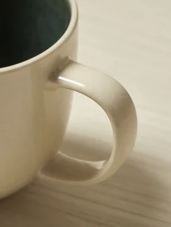 Edie Dinnerware