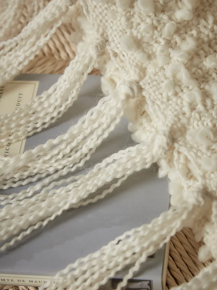 Etienne Boucle Throw