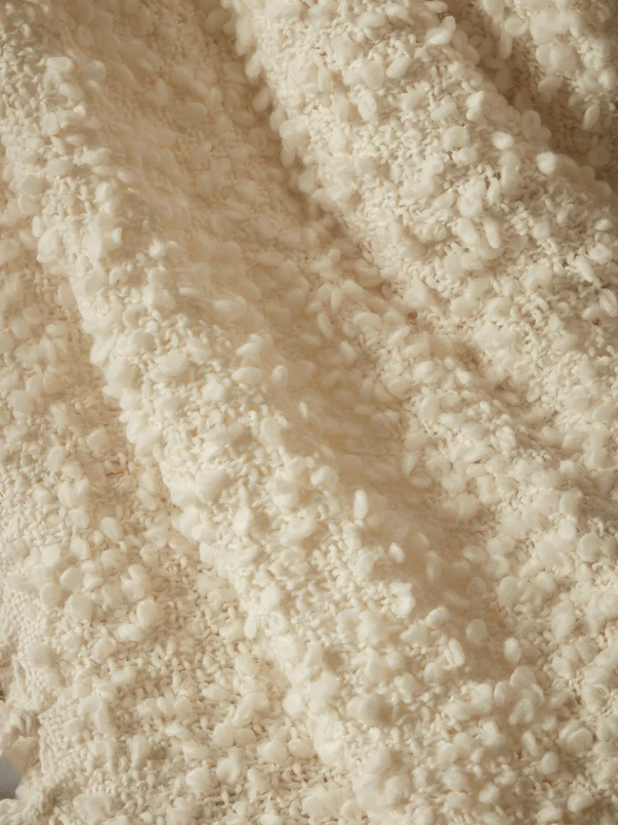 Etienne Boucle Throw