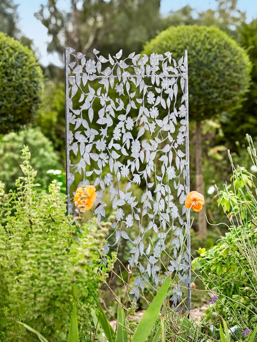Filigree Leaf Outdoor Panel