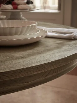Flen Extendable Dining Table