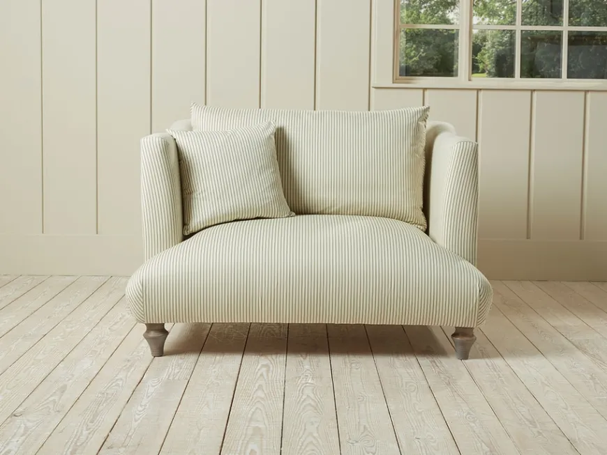 Geneve Loveseat