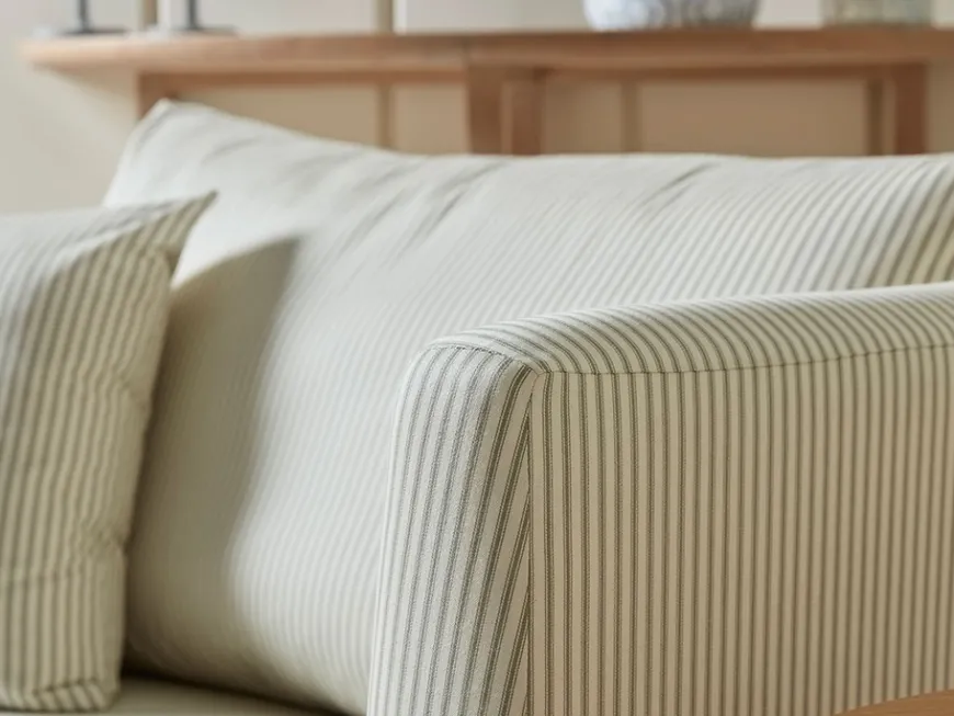 Geneve Loveseat