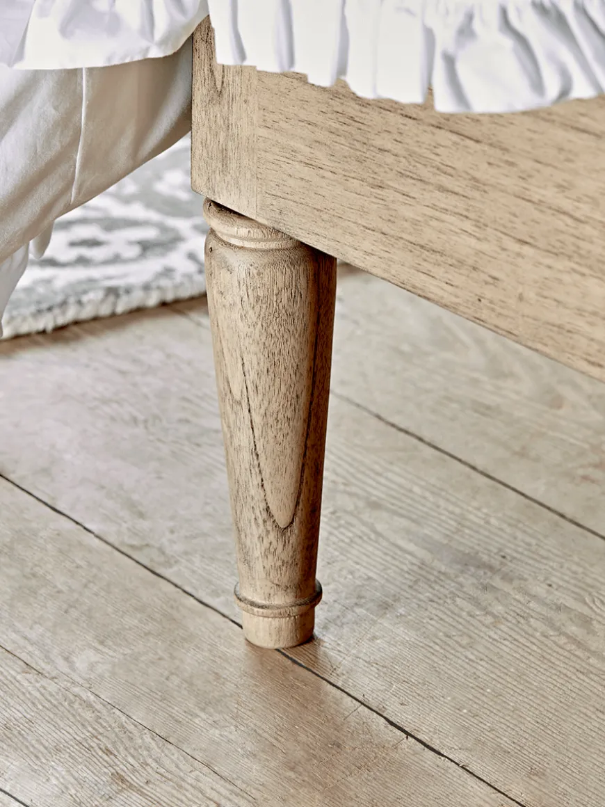 Geometric Parquet Bed