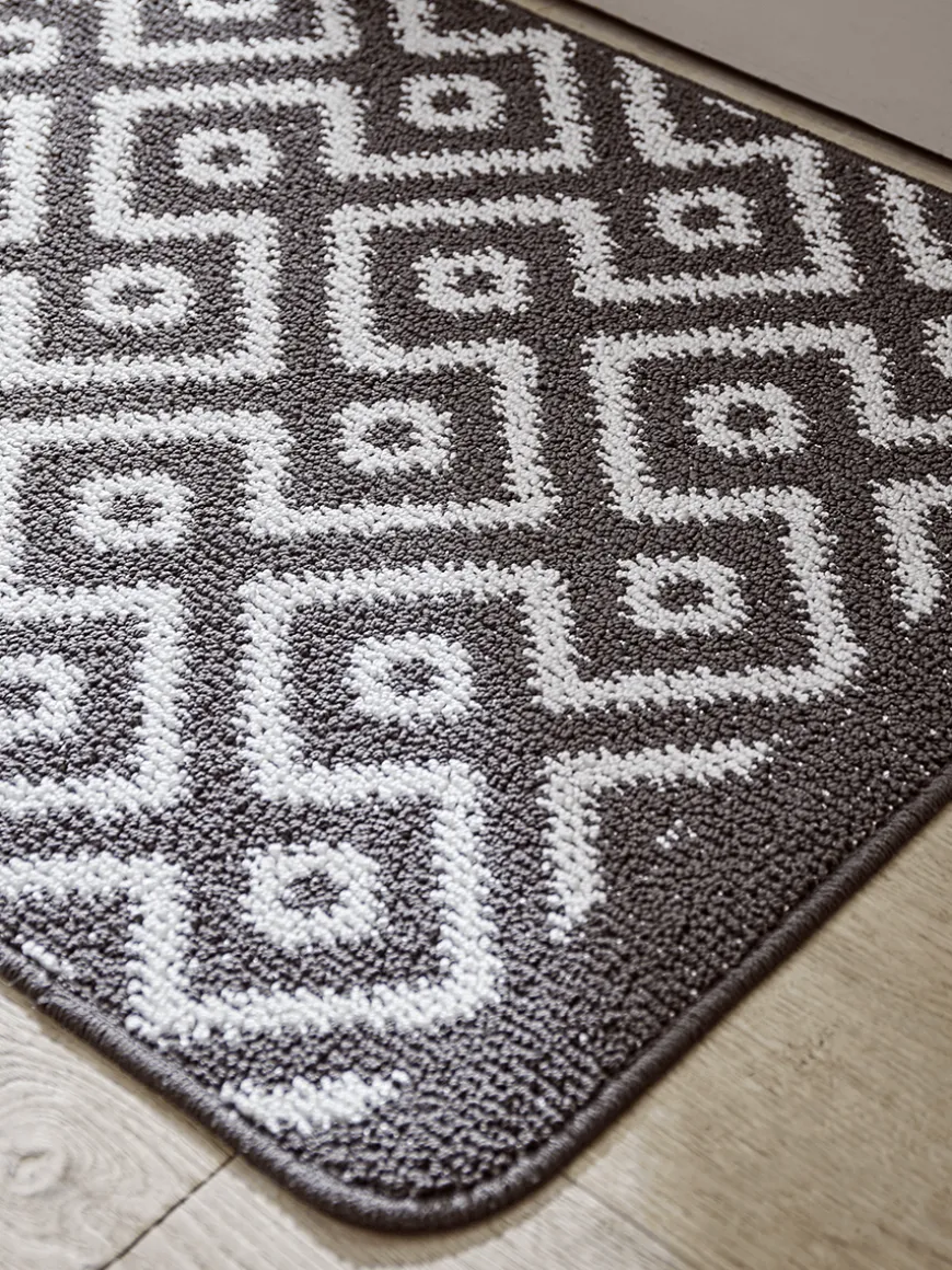 Geometric Stain Resistant Runner