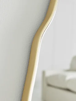 Gisella Mirror