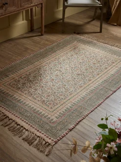 Gwennie Rug