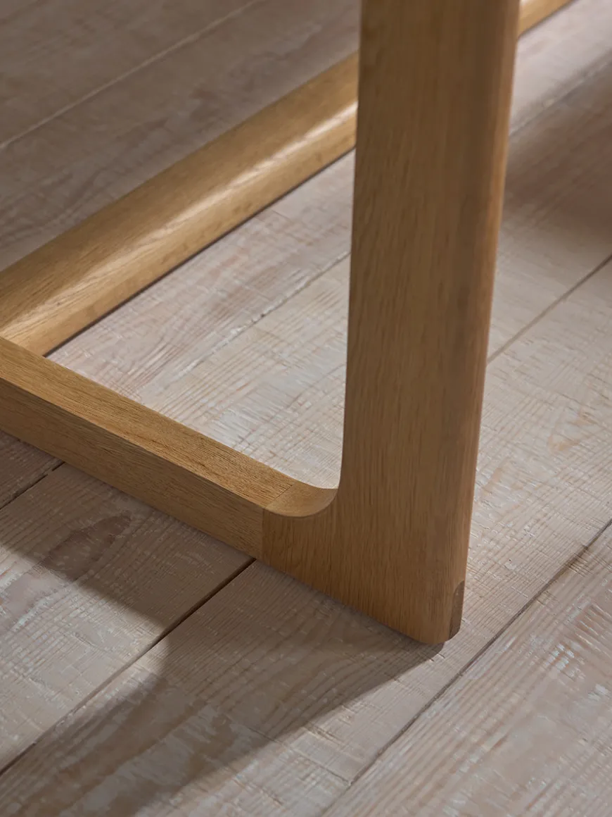 Gyda Extendable Dining Table