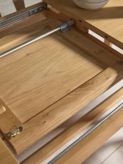 Gyda Extendable Dining Table