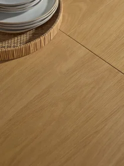 Gyda Extendable Dining Table