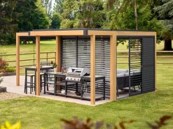 Hampton Pergola