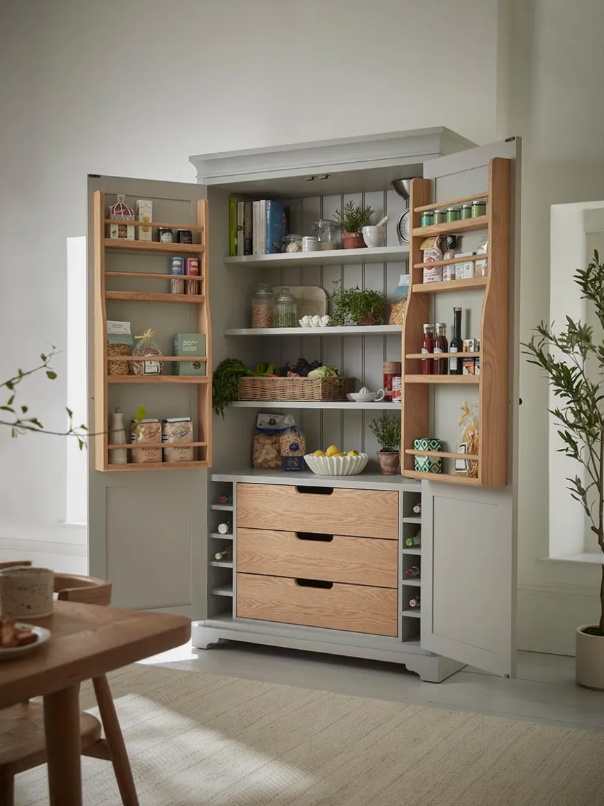 Hanne Larder Pantry