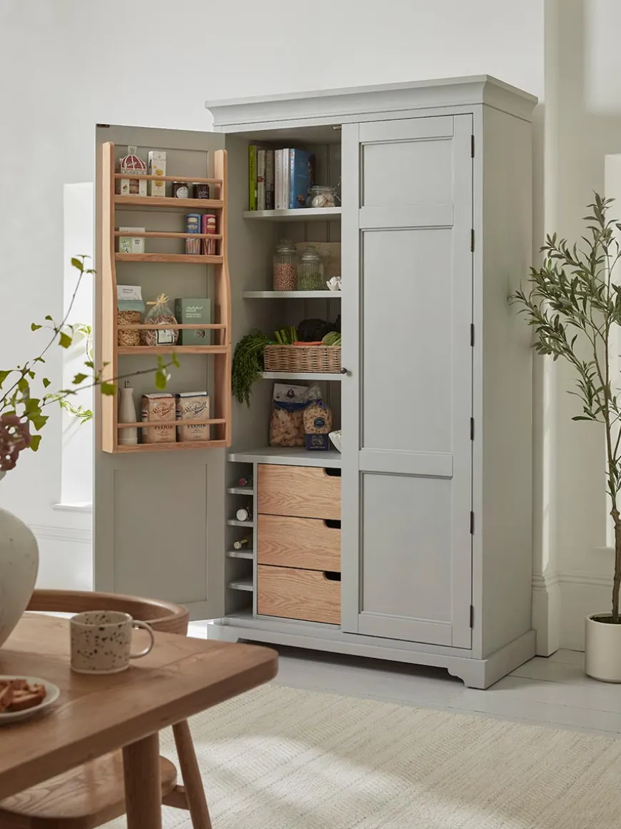 Hanne Larder Pantry