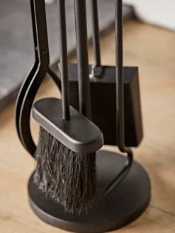 Iron Fireside Set Round