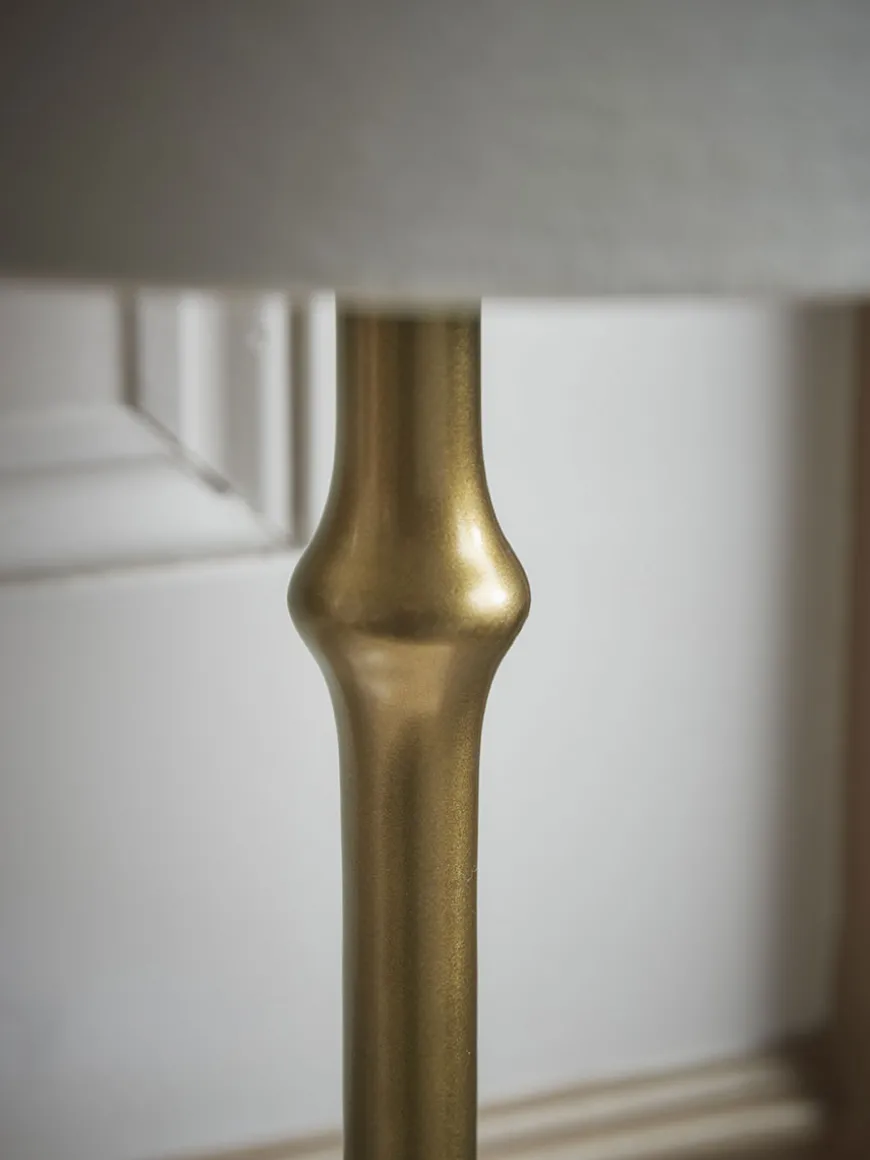 Julia Table Lamp