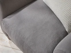 Kalmar Armchair