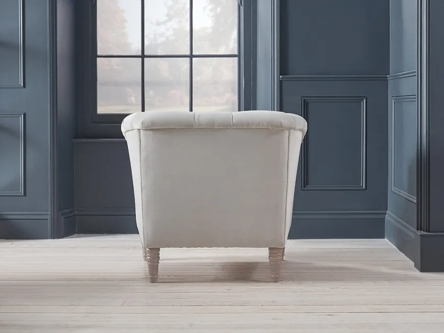 Kemi Armchair
